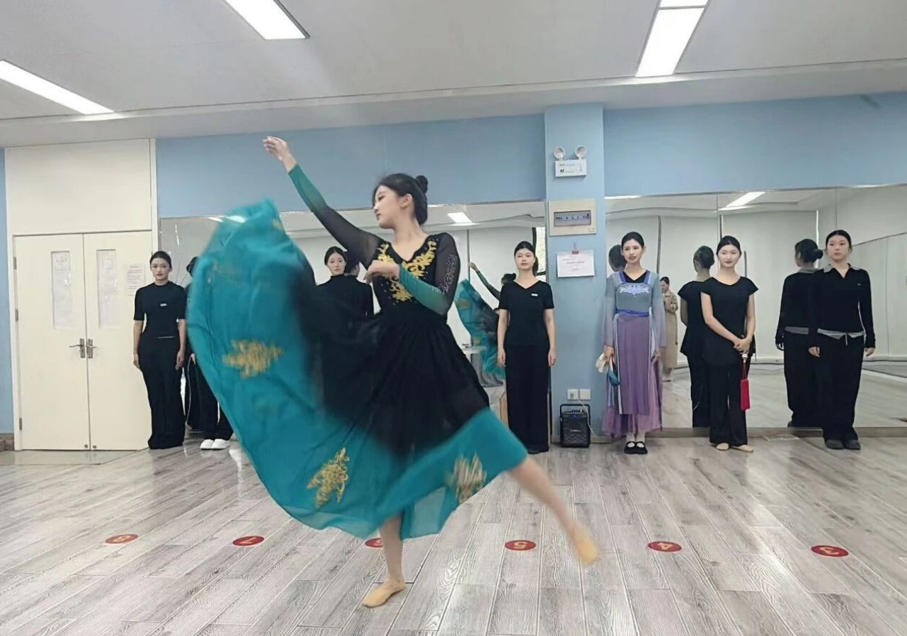 1B8A5E
